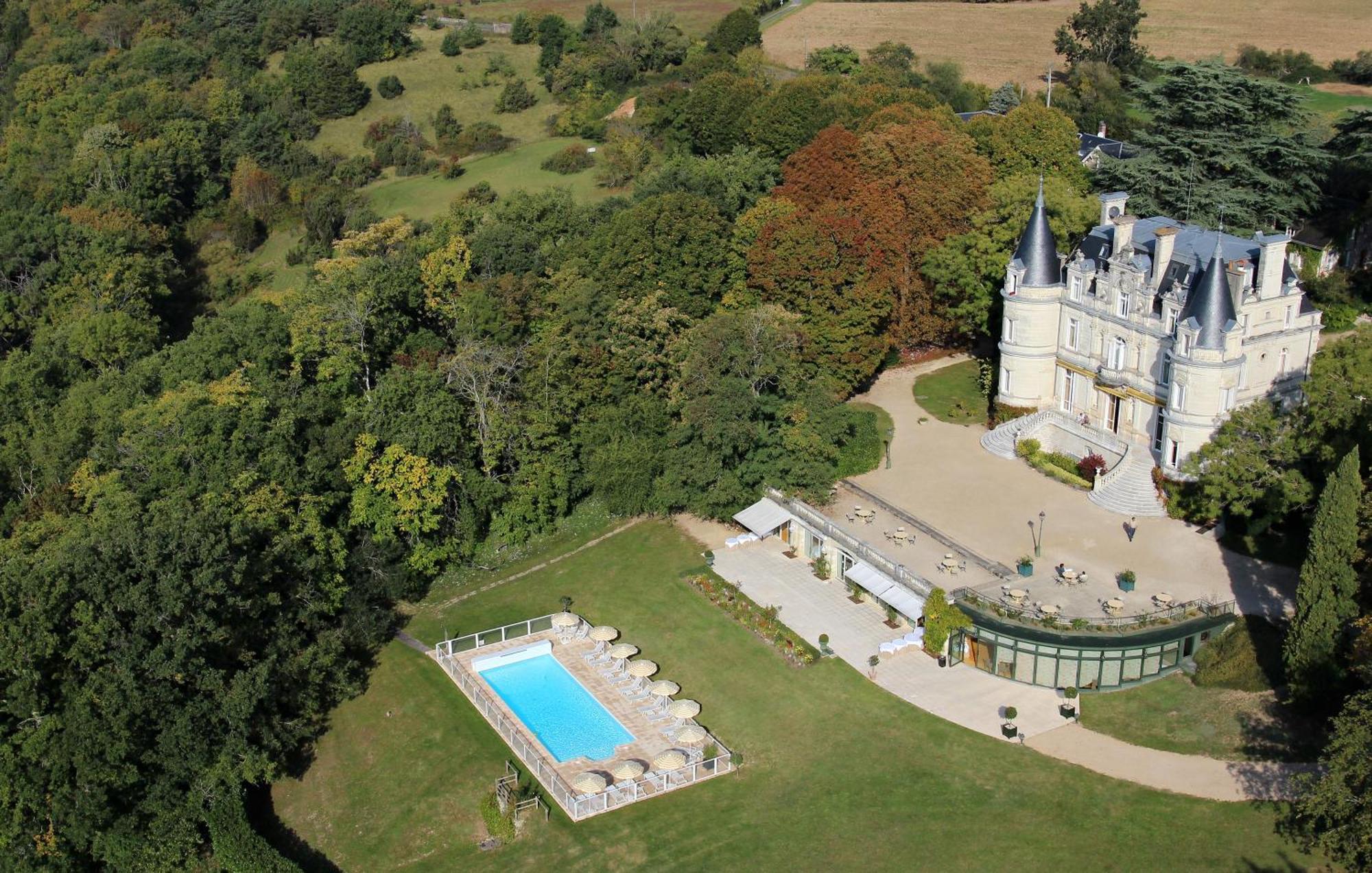 Отель Domaine De La Tortiniere Veigne Экстерьер фото