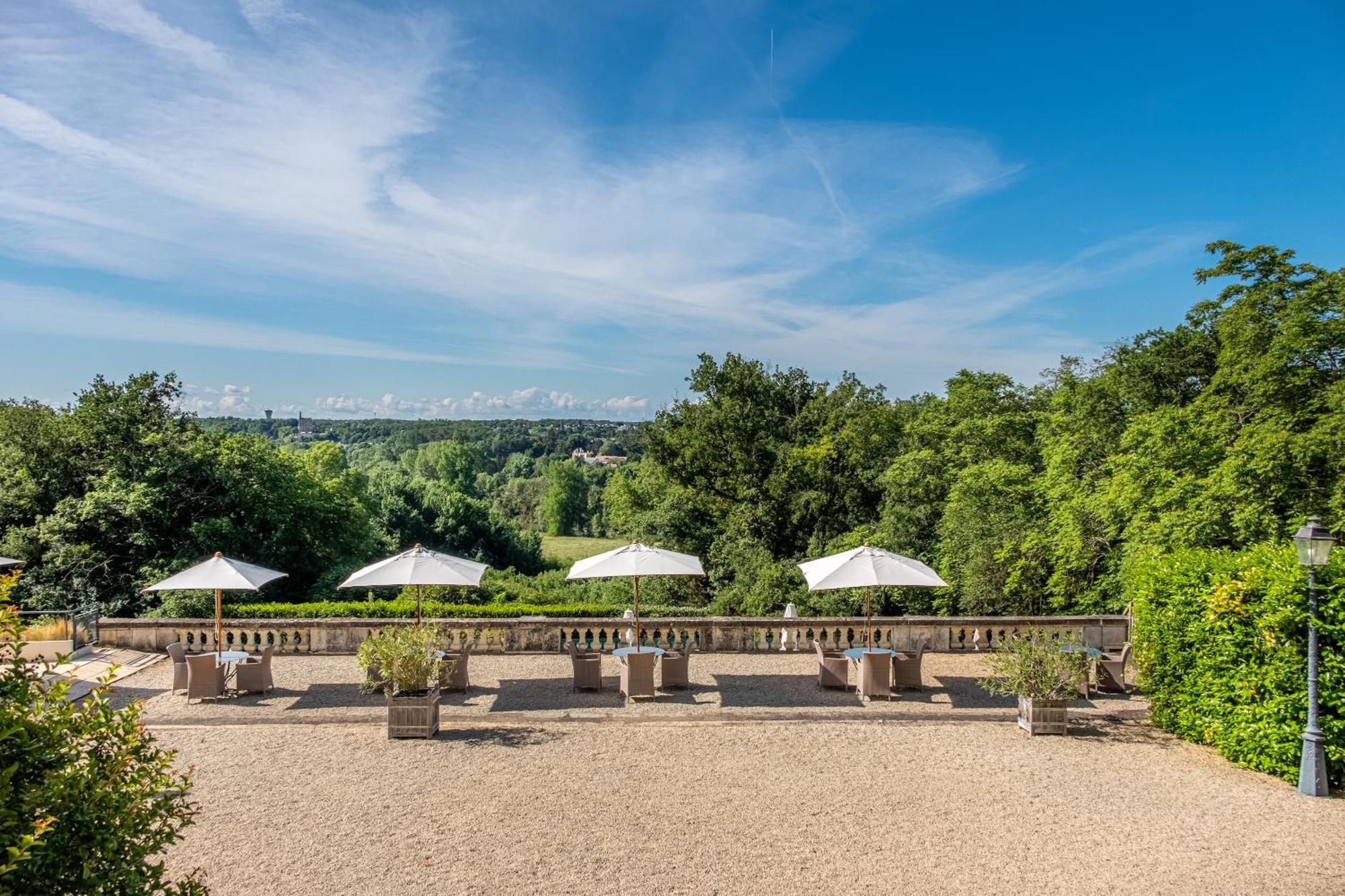Отель Domaine De La Tortiniere Veigne Экстерьер фото